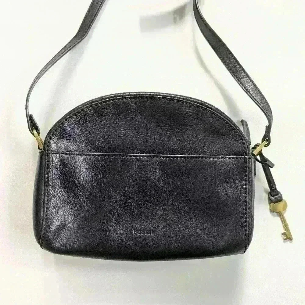 Fossil Chelsea Navy Rainbow Striped Leather Crossbody Bag Purse.